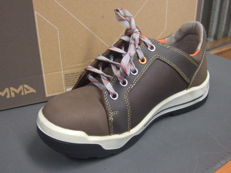 KBP 11386 Werkschoenen Emma met stalen neus Laag model 39 47 48 49 Kelders Boxmeer